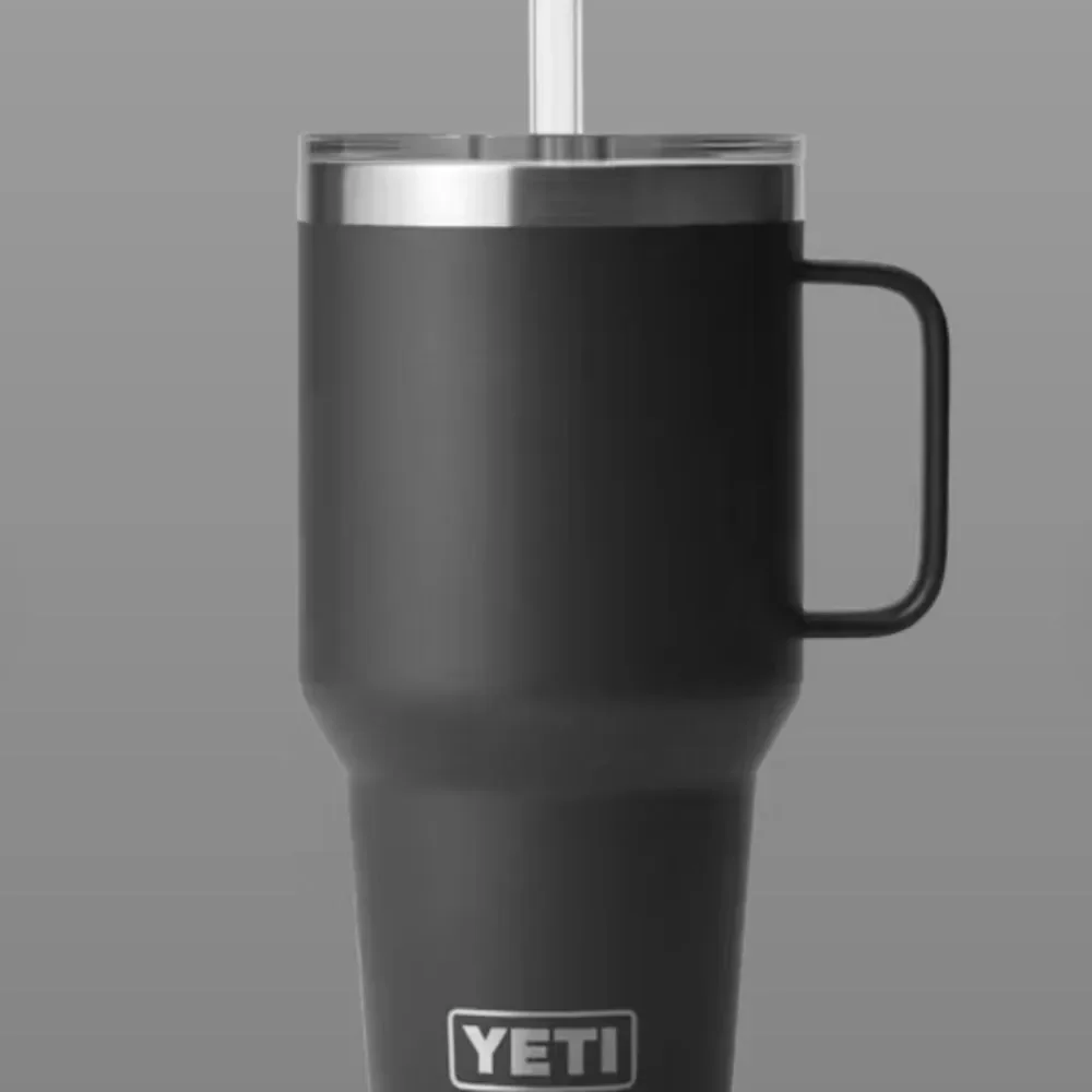 Yeti‎ Rambler 35oz Mug w/Straw Lid- Black